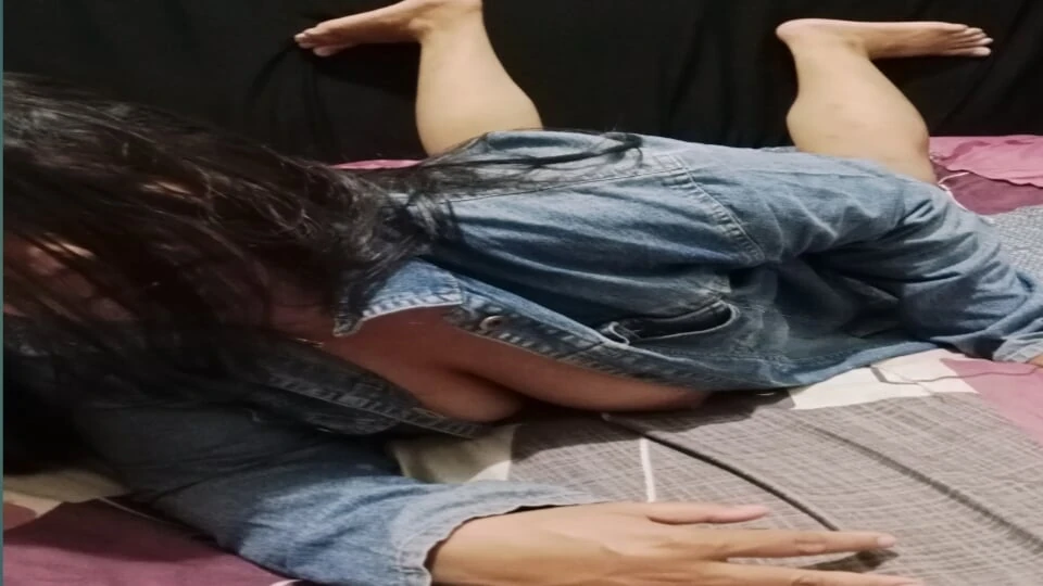 Celebrity Artist Masturbating With Camera