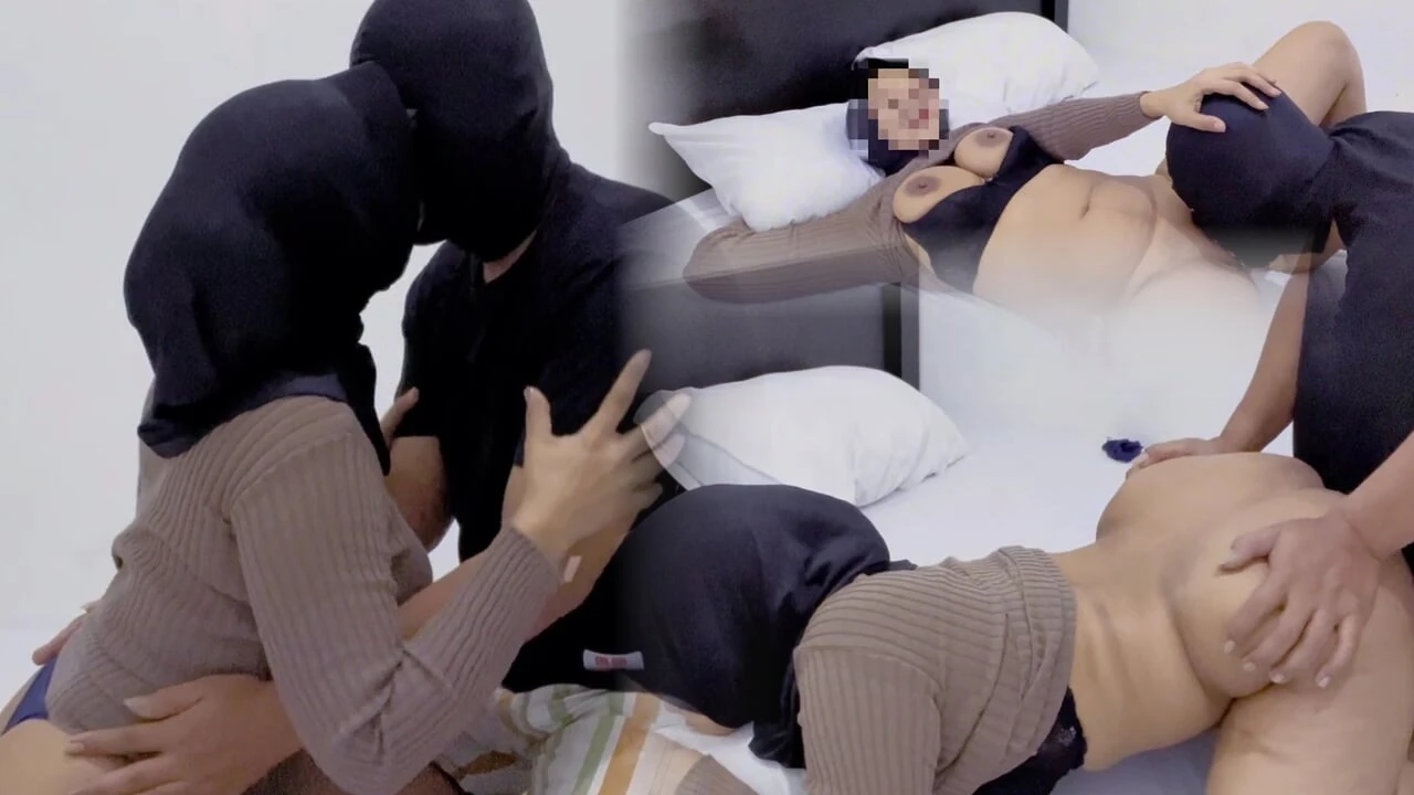 Hijab Becomes Her Stepsister's Sex Slave